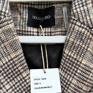 Dolce Cabo Brown Houndstooth with removable Rabbit Fur Cuffs
